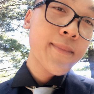 Meet your Posher, Dominic